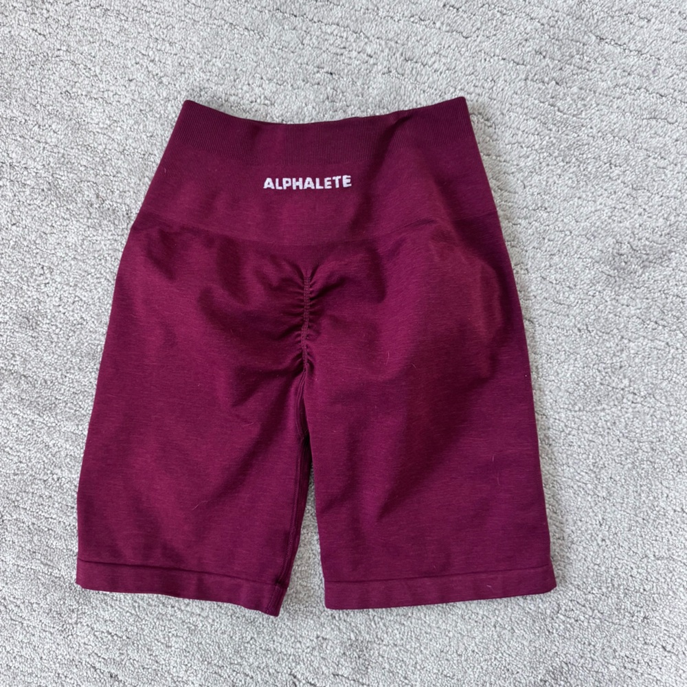 Alphalete Burgundy Seamless Biker Shorts High Rise Scrunch Small